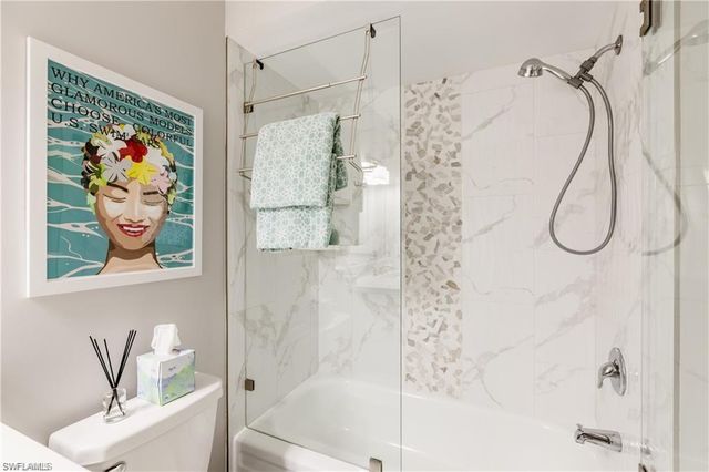 224 Palm DR 8, Naples, FL 34112