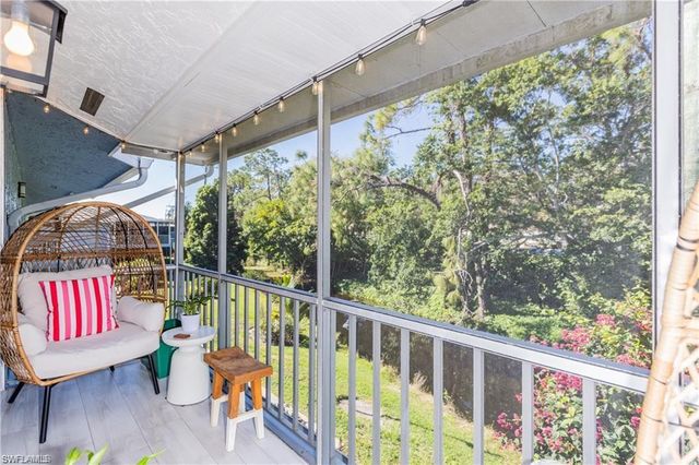 224 Palm DR 8, Naples, FL 34112