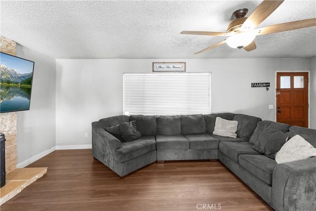 1512 Cole, Highland, CA 92346