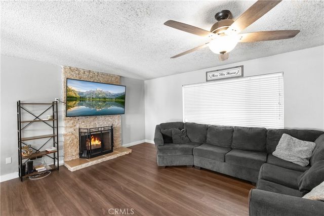 1512 Cole, Highland, CA 92346