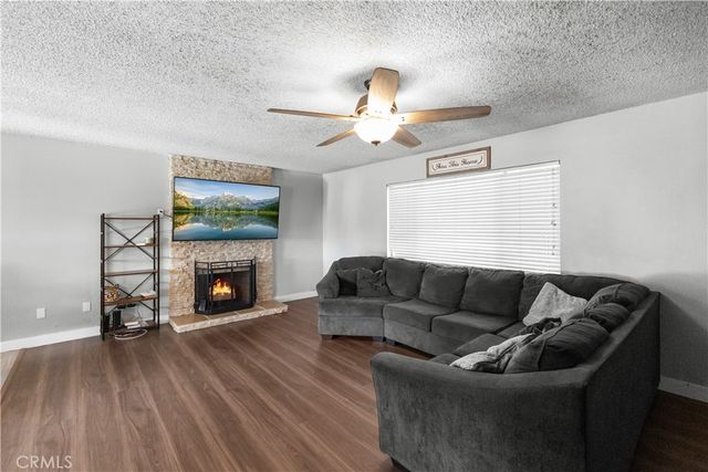 1512 Cole, Highland, CA 92346