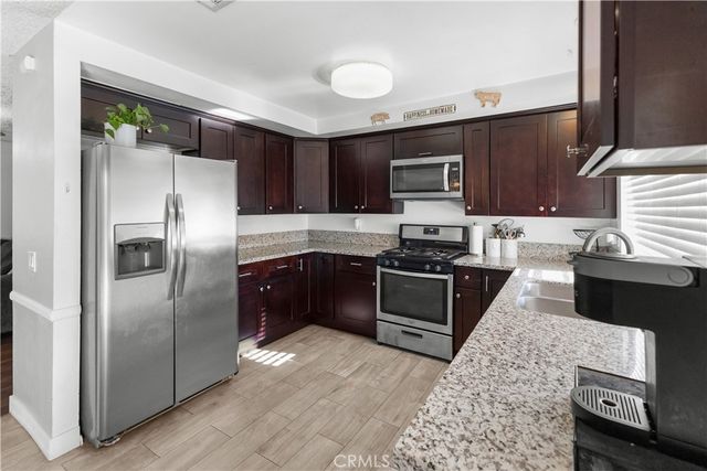 1512 Cole, Highland, CA 92346