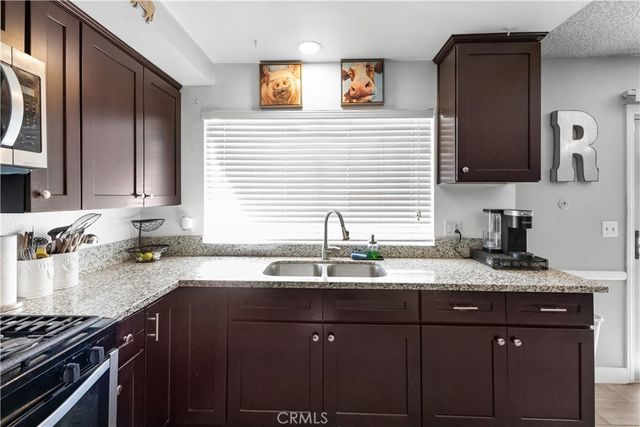 1512 Cole, Highland, CA 92346