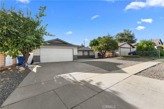 1512 Cole, Highland, CA 92346