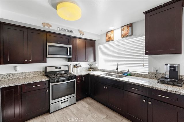 1512 Cole, Highland, CA 92346