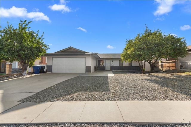 1512 Cole, Highland, CA 92346