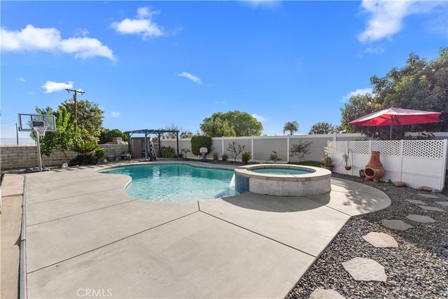1512 Cole, Highland, CA 92346