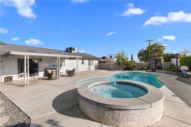 1512 Cole, Highland, CA 92346
