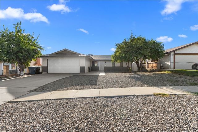 1512 Cole, Highland, CA 92346
