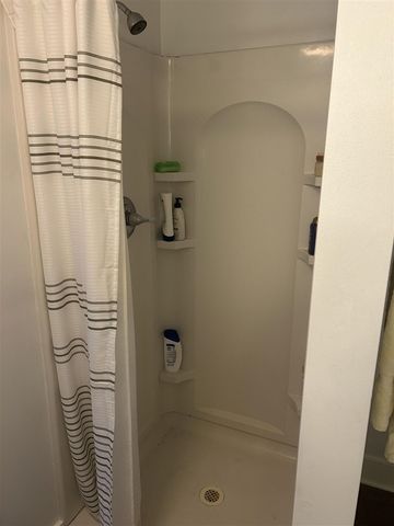 45 E 18th Street, Holland, MI 49423