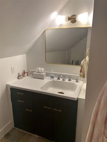 45 E 18th Street, Holland, MI 49423