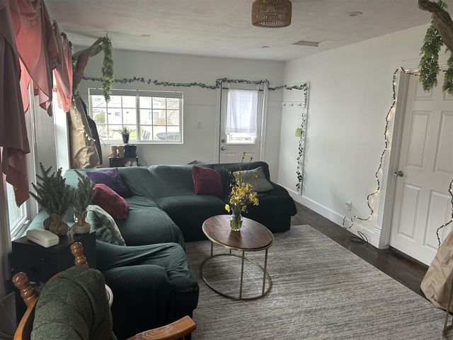 45 E 18th Street, Holland, MI 49423