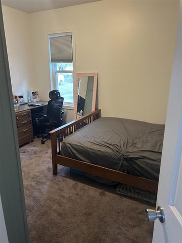 45 E 18th Street, Holland, MI 49423