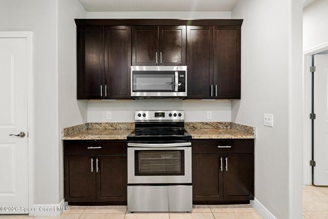 486 Avocado Road NW, Palm Bay, FL 32907