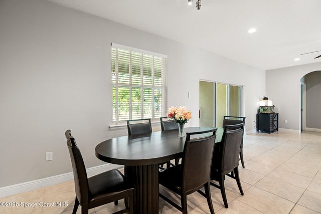 486 Avocado Road NW, Palm Bay, FL 32907