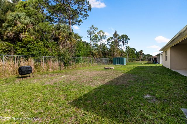 486 Avocado Road NW, Palm Bay, FL 32907