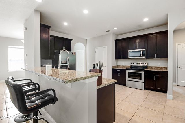 486 Avocado Road NW, Palm Bay, FL 32907