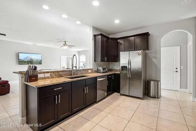 486 Avocado Road NW, Palm Bay, FL 32907