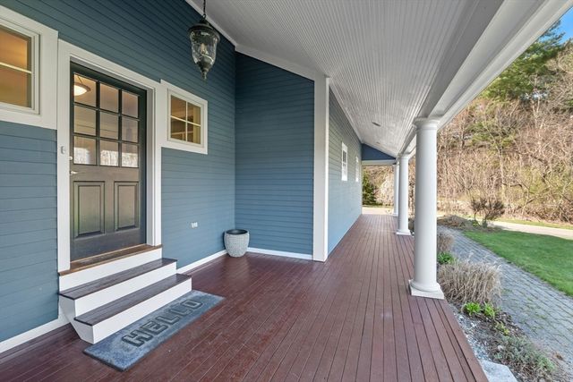 102 River Rd, Topsfield, MA 01983