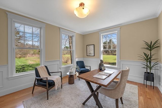 102 River Rd, Topsfield, MA 01983