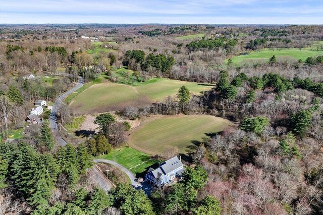 102 River Rd, Topsfield, MA 01983