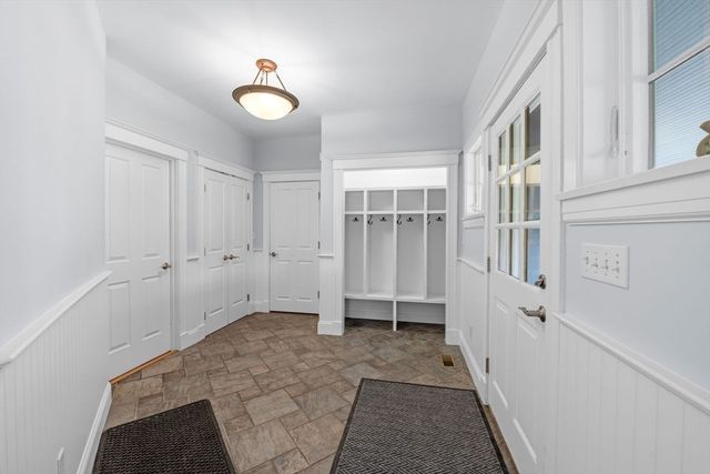 102 River Rd, Topsfield, MA 01983