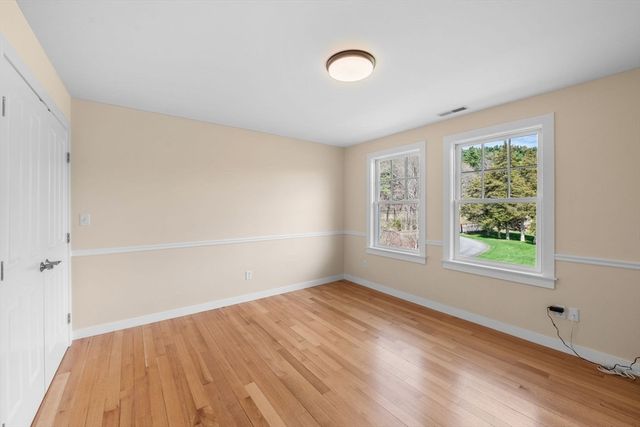 102 River Rd, Topsfield, MA 01983