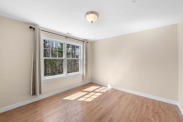 102 River Rd, Topsfield, MA 01983