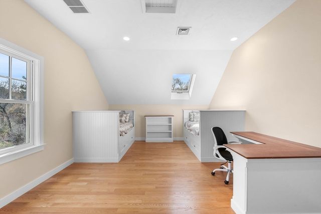 102 River Rd, Topsfield, MA 01983