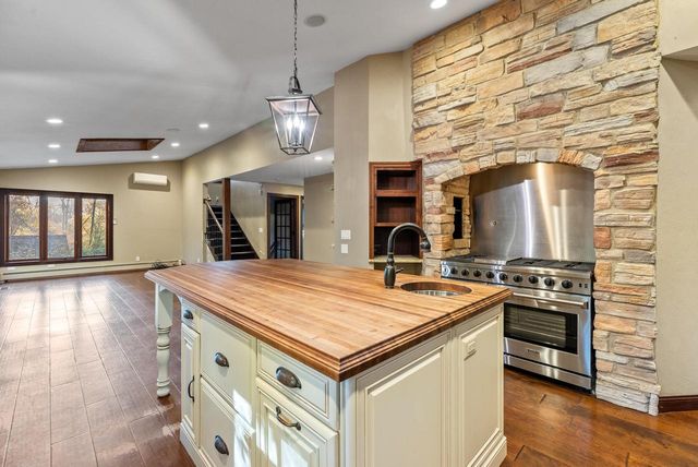 1131 Zientek LANE, Sheboygan, WI 53081