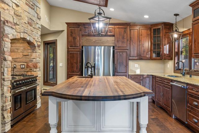 1131 Zientek LANE, Sheboygan, WI 53081