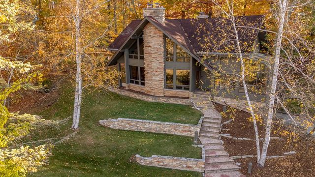 1131 Zientek LANE, Sheboygan, WI 53081