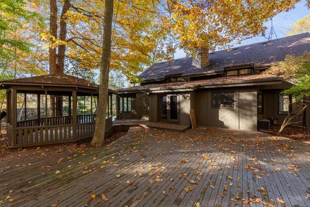 1131 Zientek LANE, Sheboygan, WI 53081