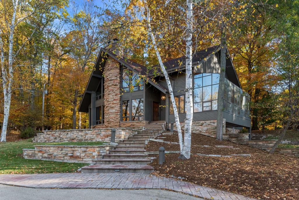 1131 Zientek LANE, Sheboygan, WI 53081