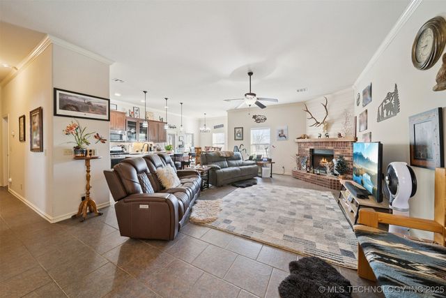 2251 S Osage Avenue, Skiatook, OK 74070