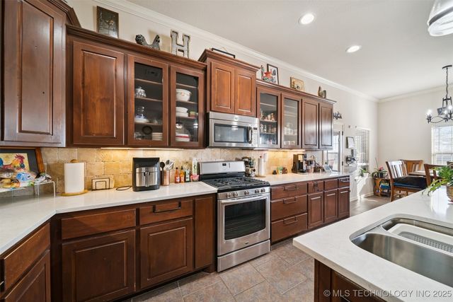 2251 S Osage Avenue, Skiatook, OK 74070