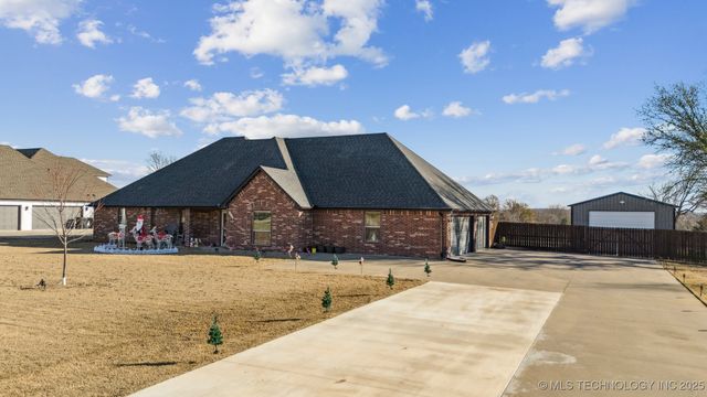 2251 S Osage Avenue, Skiatook, OK 74070