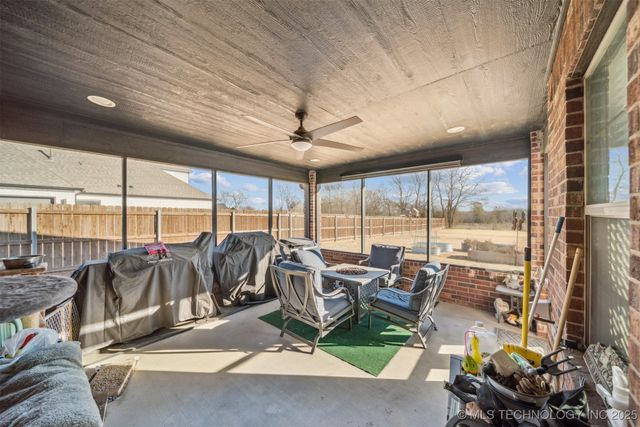 2251 S Osage Avenue, Skiatook, OK 74070