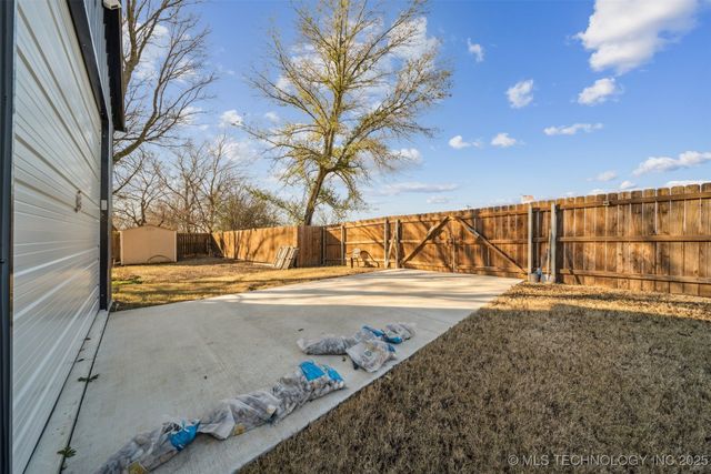 2251 S Osage Avenue, Skiatook, OK 74070