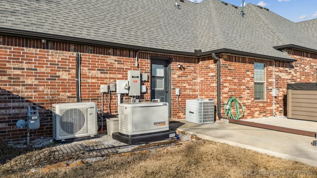 2251 S Osage Avenue, Skiatook, OK 74070