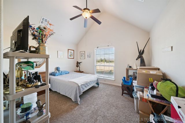 2251 S Osage Avenue, Skiatook, OK 74070