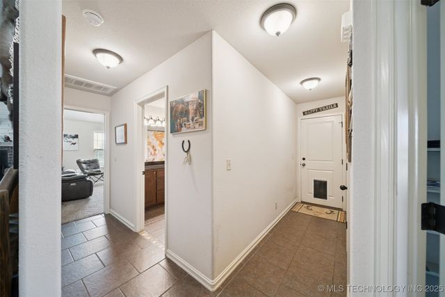 2251 S Osage Avenue, Skiatook, OK 74070