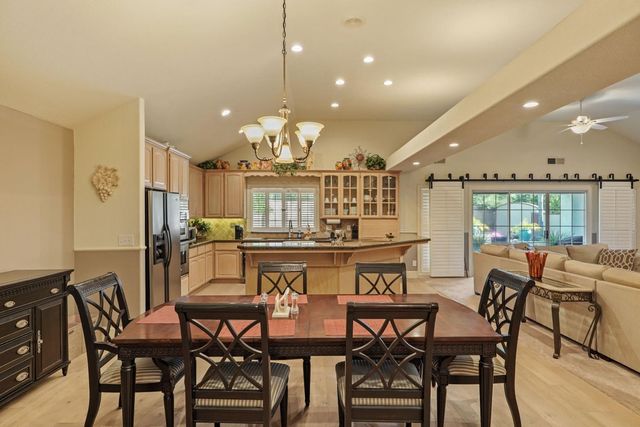 950 Cologne Ct, Lodi, CA 95242