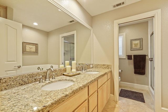 950 Cologne Ct, Lodi, CA 95242