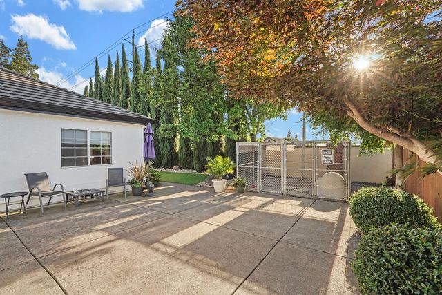 950 Cologne Ct, Lodi, CA 95242