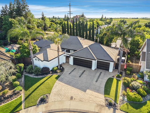 950 Cologne Ct, Lodi, CA 95242