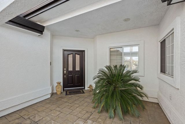 950 Cologne Ct, Lodi, CA 95242
