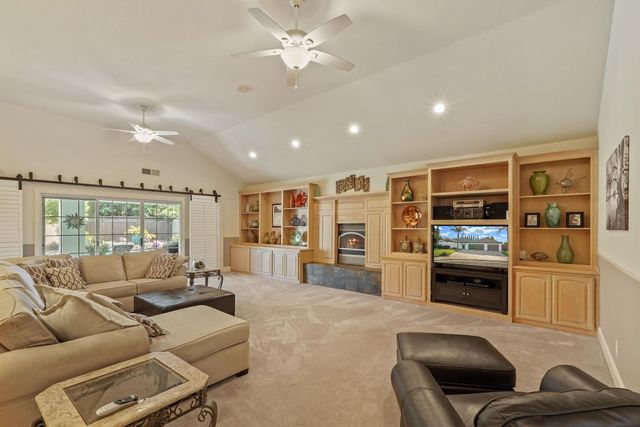 950 Cologne Ct, Lodi, CA 95242