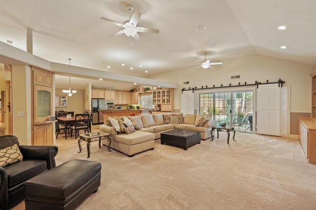 950 Cologne Ct, Lodi, CA 95242