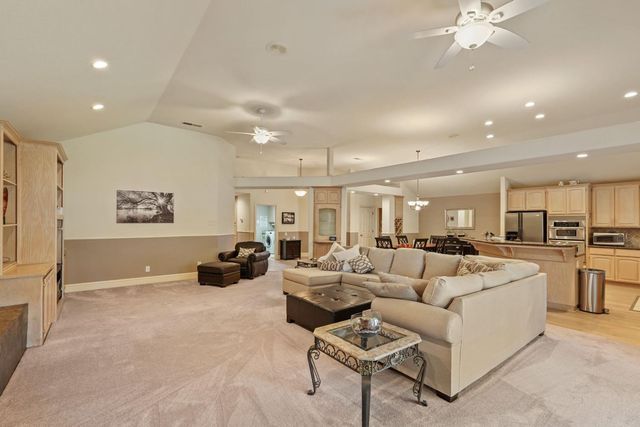 950 Cologne Ct, Lodi, CA 95242